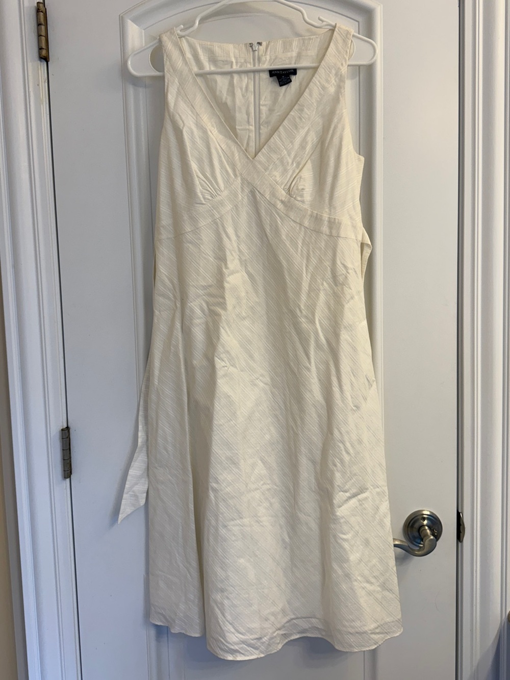 Ann Taylor Cotton Cream V-Neck Sleeveless A-Line Sundress